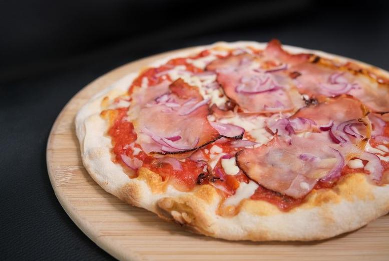Pizza Schwarzwald- Feinfrost- von Regusto aus Emmendingen 400g | 30cm